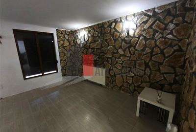 Casă individuală cu 4 camere cu Canalizare în Giulești - 1