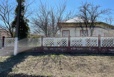 Casă cu 6 camere cu Teren 2597 Mp în Central - 15