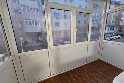 Apartament cu 2 camere decomandat în Central - 2