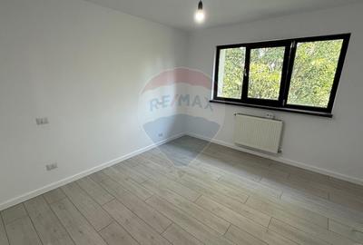 Apartament cu 3 camere decomandat în Sud - 6