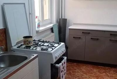 Apartament cu 3 camere decomandat, mobilat în Tineretului - 9