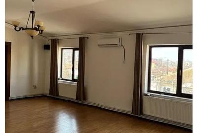 Casă cu 4 camere cu Teren 300 Mp în Tomis II - 3