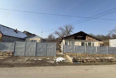 Casă cu 3 camere în Coșeiu