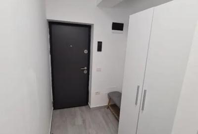Apartament cu 2 camere decomandat, mobilat în Tractorul - 1