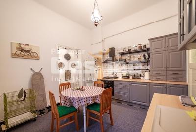 Apartament cu 4 camere decomandat în Central - 11