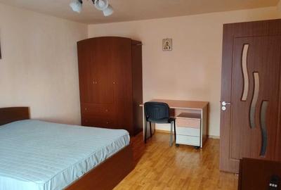 Garsonieră decomandată, mobilată în Lujerului