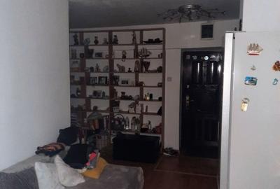 Apartament cu 3 camere decomandat în Central - 2