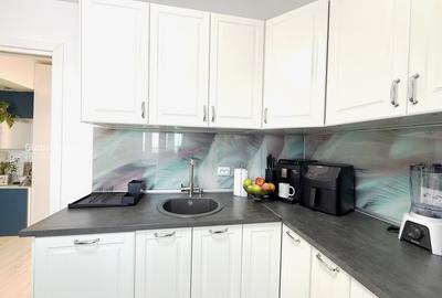 Apartament cu 4 camere semidecomandat, mobilat în 1 Mai - 2