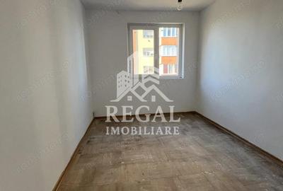 Apartament 3 camere de vanzare Micro 7 - 6