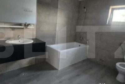 Casă cu 4 camere cu Teren 300 Mp în Priseaca - 9