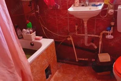 Casă cu 1 camere cu Teren 300 Mp în Cosâmbești - 2