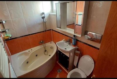 Apartament cu 3 camere decomandat în Central - 8