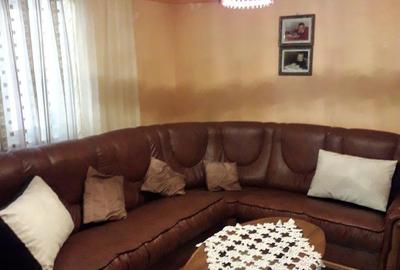 Casă cu 5 camere în Roșia de Amaradia - 1