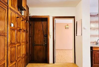 Apartament cu 3 camere semidecomandat în Costin Georgian - 14