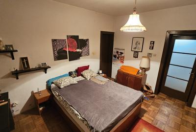 Casă cu 6 camere cu Canalizare în Ultracentral - 11