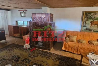 Casă cu 4 camere cu Teren 977 Mp în Caracal - 8