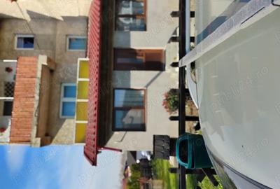 Apartament cu 3 camere decomandat în Mălini - 1