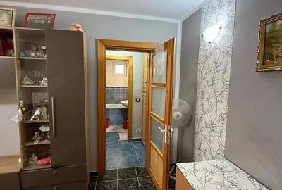 Apartament cu 3 camere semidecomandat în Central - 3