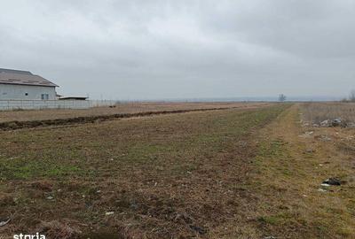 Teren de 2468 mp, în Central - 3