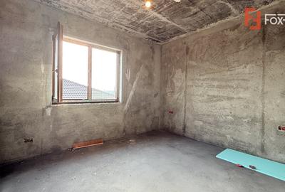 Duplex cu 4 camere cu Canalizare în Ghiroda - 9