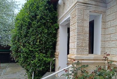 Casă cu 3 camere în Central - 4