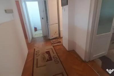Apartament cu 3 camere decomandat în Central - 3