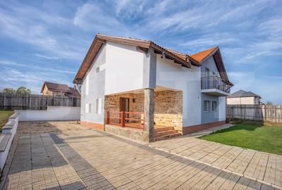 Casa spatioasa de vanzare in Bod - teren generos, zona in dezvoltare - 1