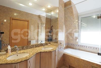 Duplex cu 6 camere cu Canalizare în Iancu Nicolae - 14