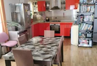 Apartament cu 4 camere decomandat în Central - 2