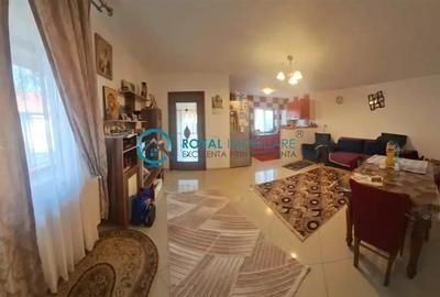 Casă individuală cu 4 camere cu Garaj în Lipănești