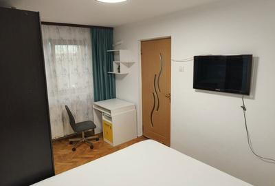 Apartament cu 3 camere semidecomandat, mobilat în Brotăcei - 3