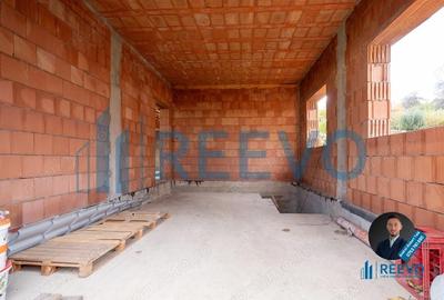 Casă cu Teren 1051 Mp în Central - 18