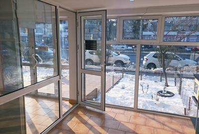 Spațiu comercial, de 44 mp, în Micro 14 - 2