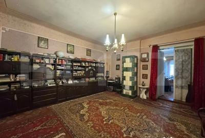 Casă cu 4 camere cu Teren 1488 Mp în Pestișu Mic - 1