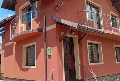 Casă cu 4 camere cu Teren 200 Mp în Central - 5