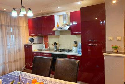 Apartament Central cu 3 Camere, 80mp, vanzare direct proprietar Apartament Central cu 3 Camere, 80mp, vanzare direct proprietar - 3