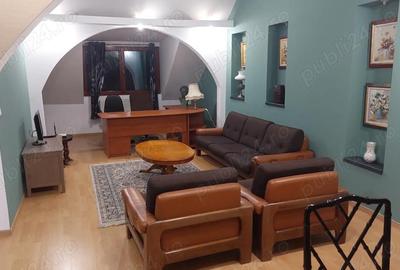 Apartament cu 3 camere semidecomandat în Central - 2