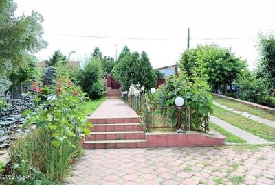 Ovidiu - Str. Nationala, Vila P+1E, teren 1094 mp, vedere la lac! - 4