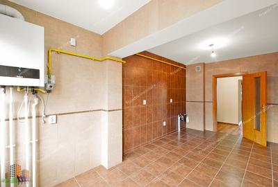 Apartament cu 3 camere decomandat în Bd. Coșbuc - 4