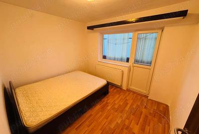 Apartament cu 3 camere semidecomandat în Central - 5