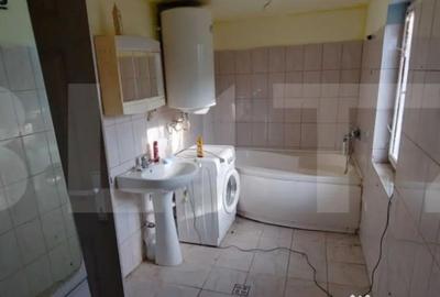 Casă cu 2 camere cu Teren 3200 Mp în Silagiu - 3