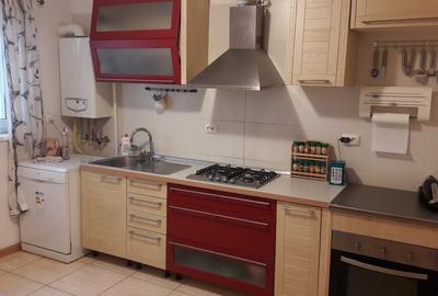 Apartament cu 3 camere decomandat în Basarabia - 1