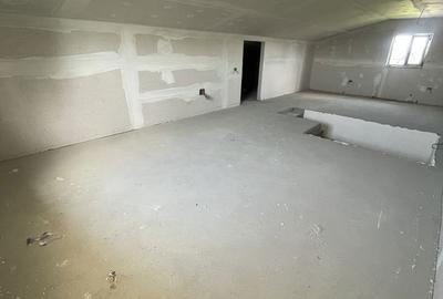 Casă cu 5 camere cu Teren 250 Mp în Central