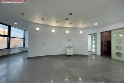 Spațiu comercial, de 230 mp, în Piața Veche - 6
