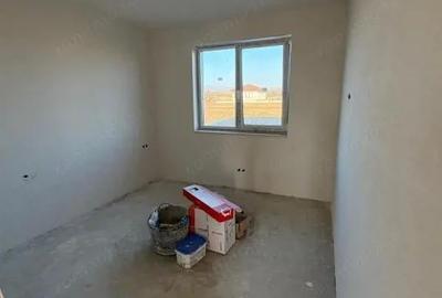 Casă cu Teren 400 Mp în Săsar - 4