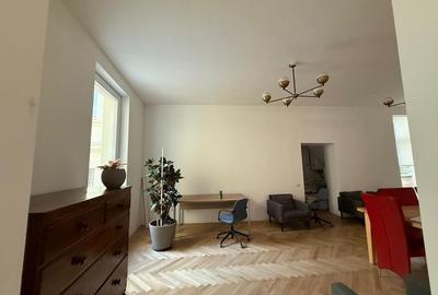 Vilă elegant renovata pentru business de prestigiu - 9