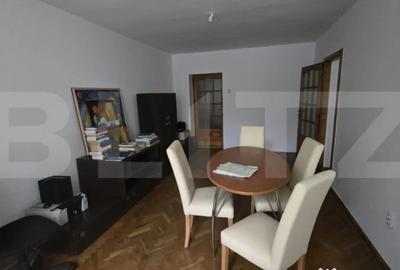 Apartament cu 3 camere decomandat în Micro 15 - 11