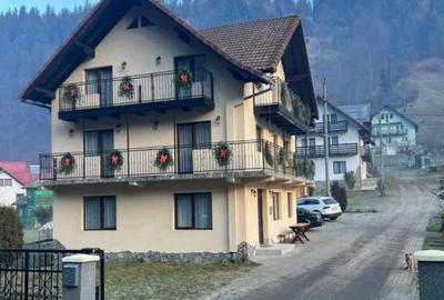 OFERTA LAST MINUTE! Pensiune 6 camere Moeciu de Sus disponib - 6