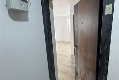 Metrou Dimitrie Leonida - garsoniera cu parcare si geam la baie - 15