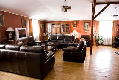 Casă individuală cu 4 camere cu Canalizare în Calea Călărașilor